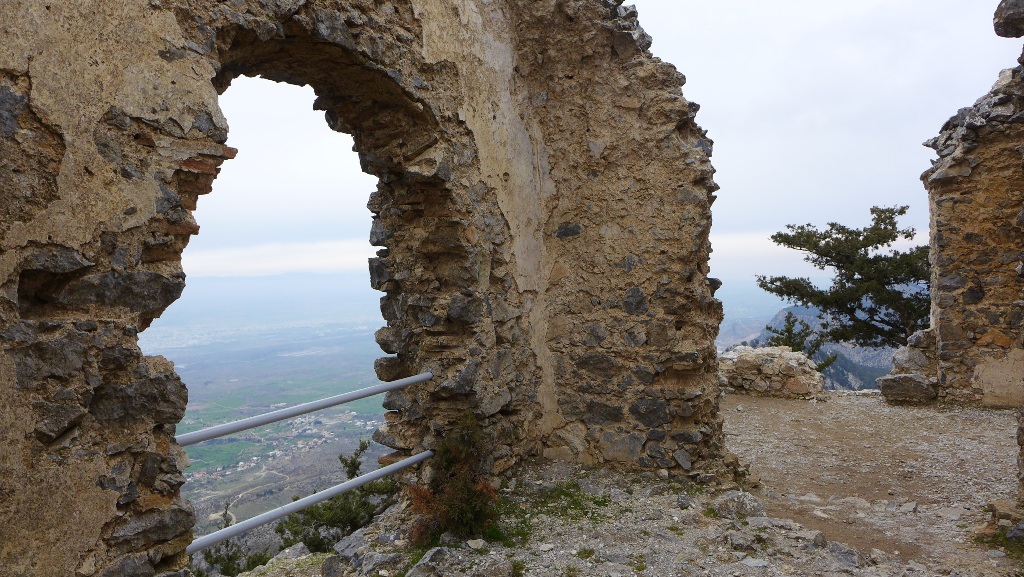 Замок Буффавенто на Кипре
